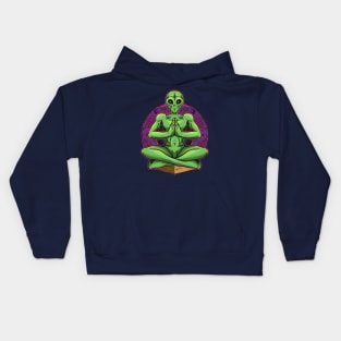 alien green doing yoga Kids Hoodie